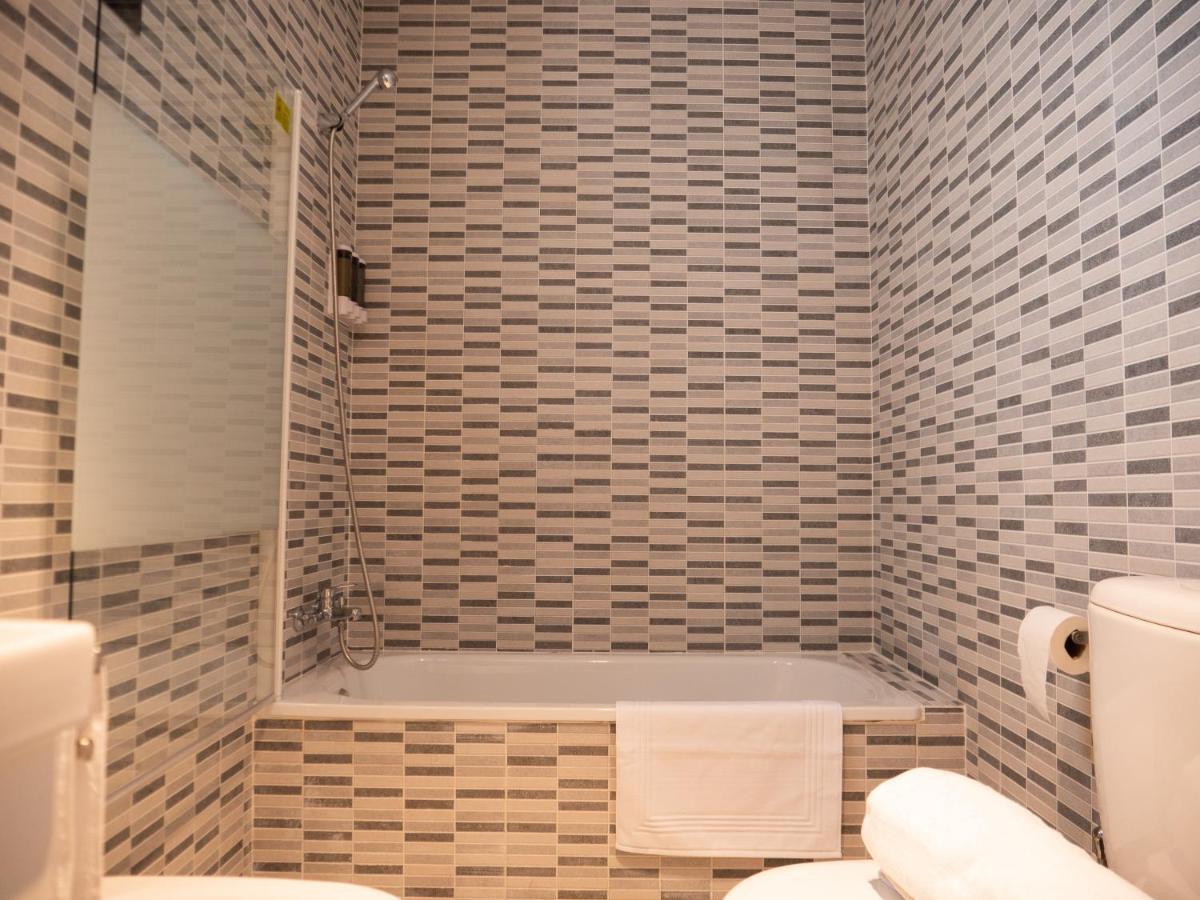 Stylish In The Heart Of With Pool Appartement *